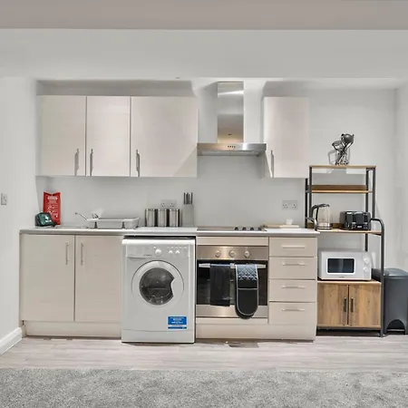 Warm & Welcoming Apartment